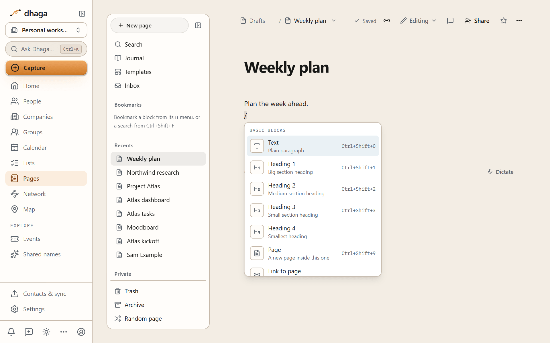 The slash menu open in an empty line, listing basic blocks with their shortcuts